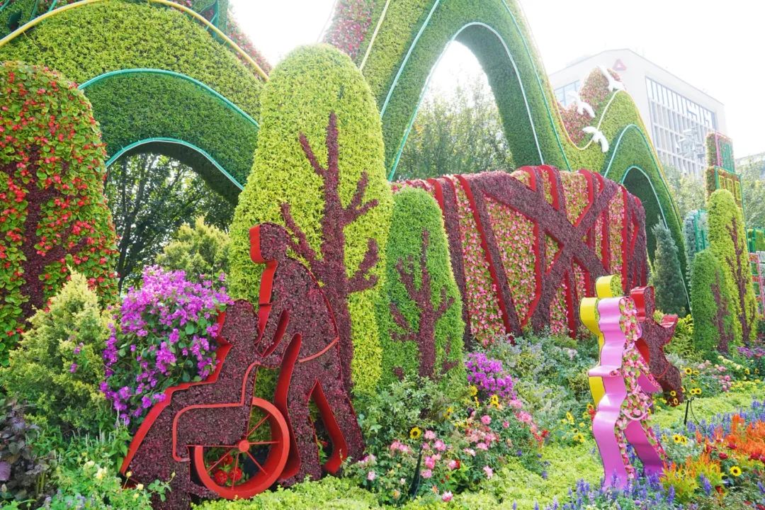 2024年天安门国庆祝福祖国蔬果花篮完工!长安街沿线10处主题花坛抢先看!