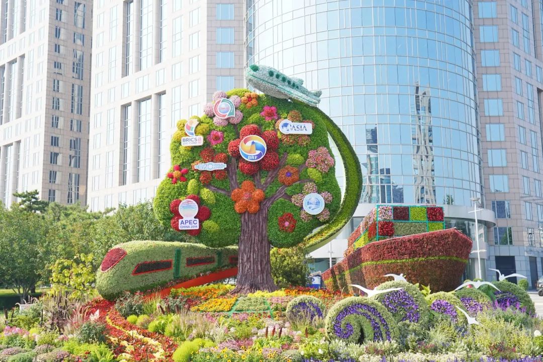 2024年天安门国庆祝福祖国蔬果花篮完工!长安街沿线10处主题花坛抢先看!