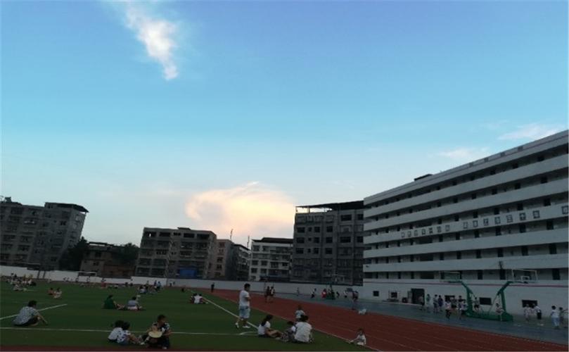 2025年巴中市铁佛中学招生简章|招生条件是什么？