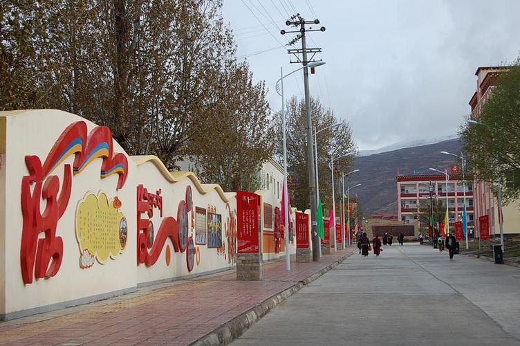 2025年甘孜州甘孜县罗布林第一中学教学质量|师资力量怎么样? 2025年甘孜州甘孜县罗布林第一中学教学质量|师资力量怎么样?