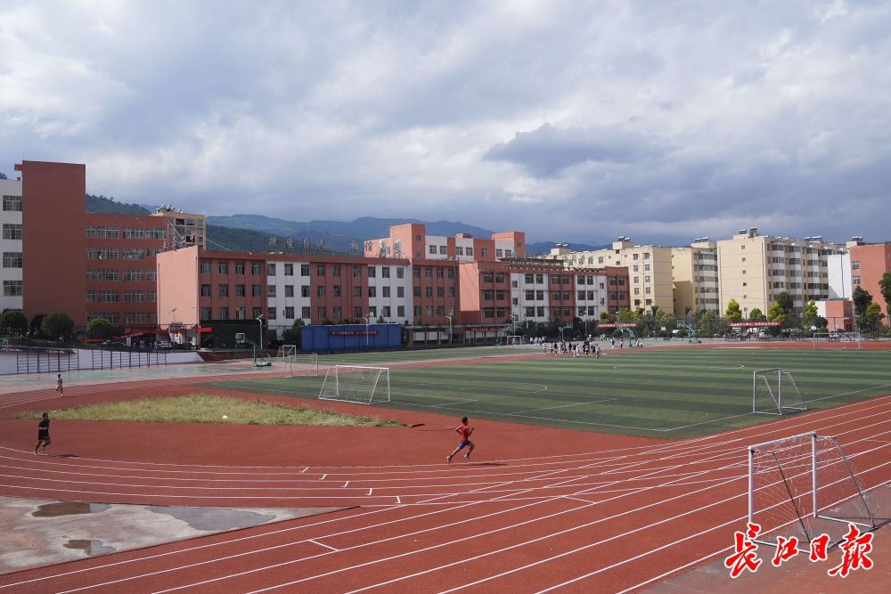 2025年凉山州越西县第二中学教学质量|师资力量怎么样？